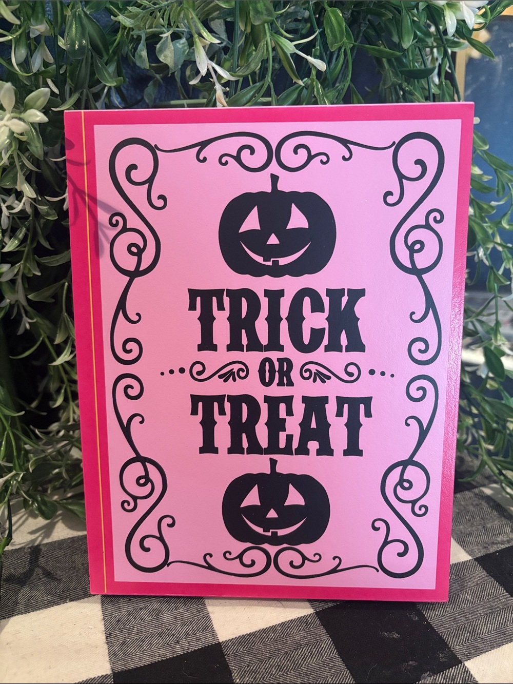 Trick or Treat Halloween Sign - Pink
